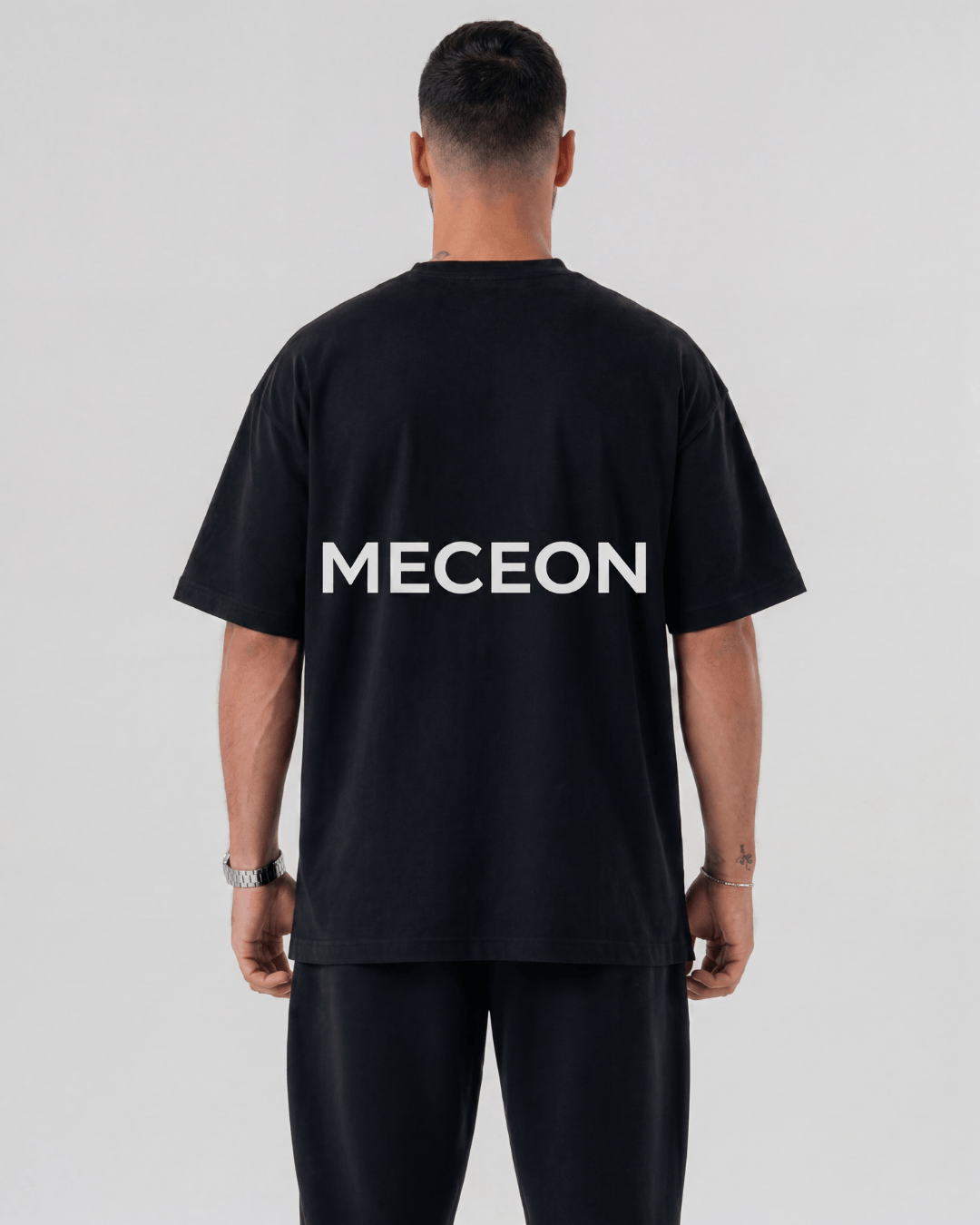 EIGHT-NINE - Oversized T-Shirt