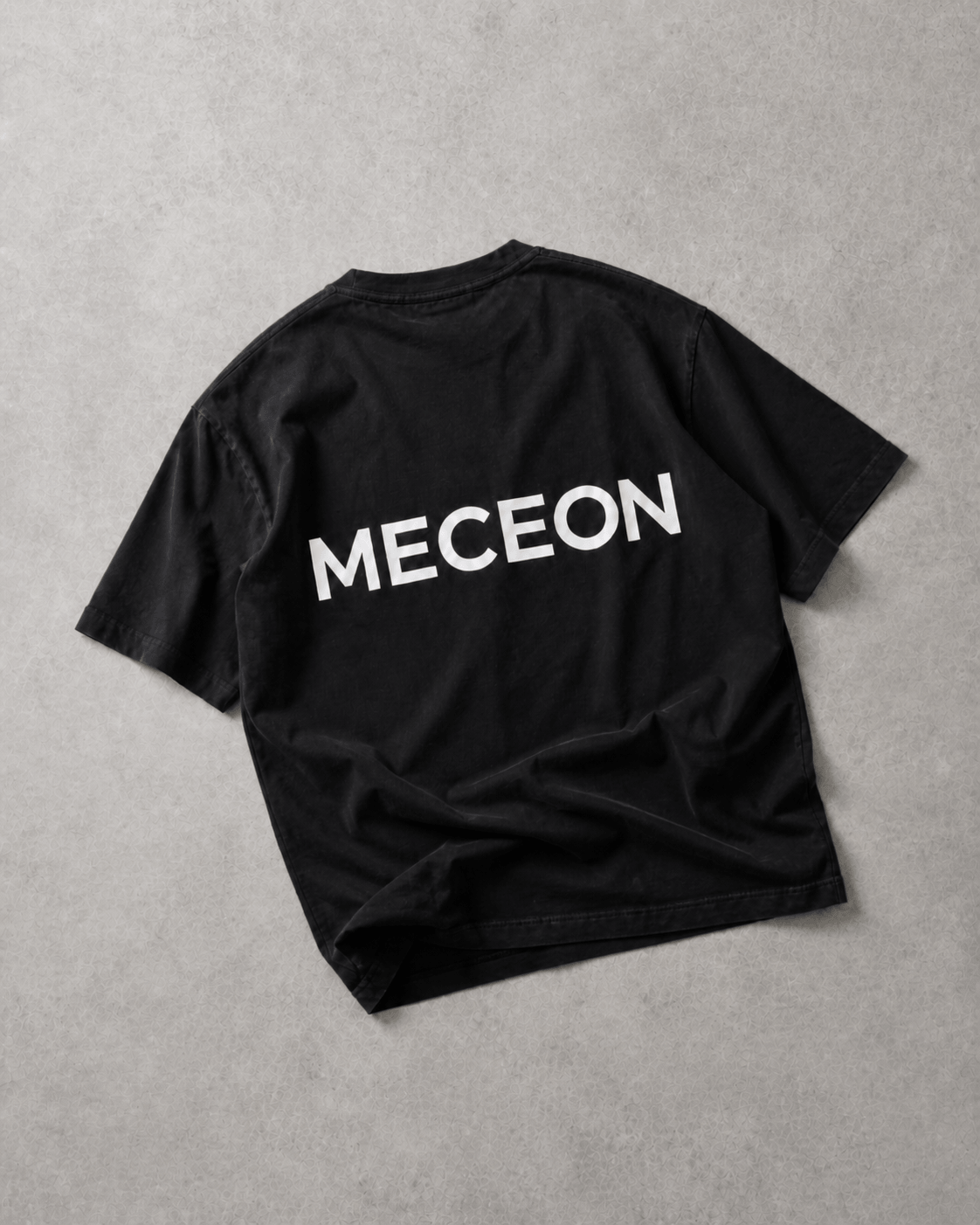 EIGHT-NINE - Oversized T-Shirt
